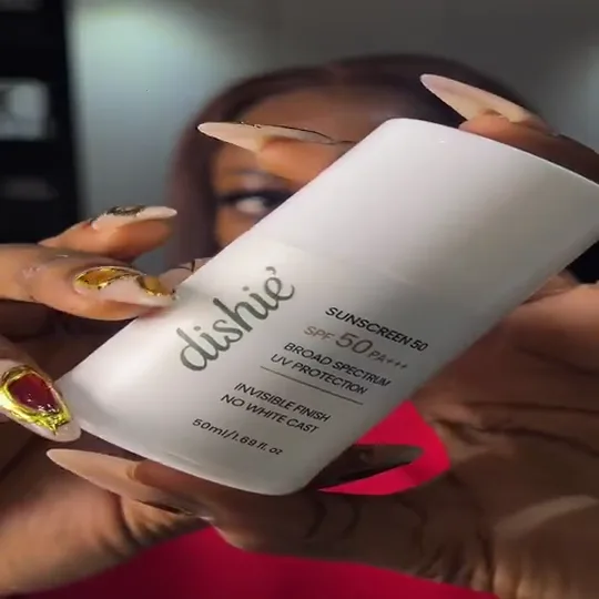 Preview of a customer using dishié skincare products, video 3